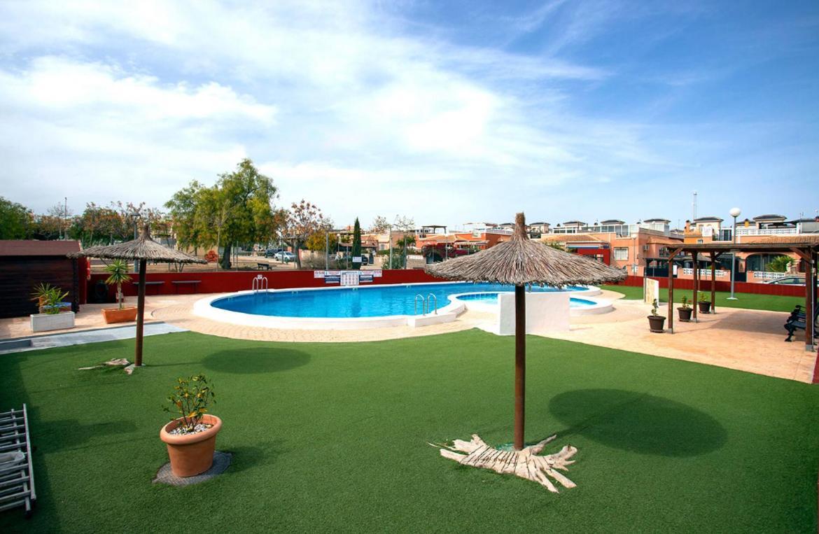 Bungalow La Herrada Los Montesinos Esterno foto